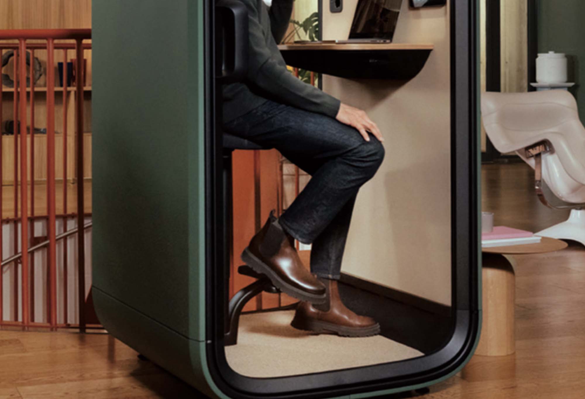GIBBSONN-Interior-Pods-Framery-Slider