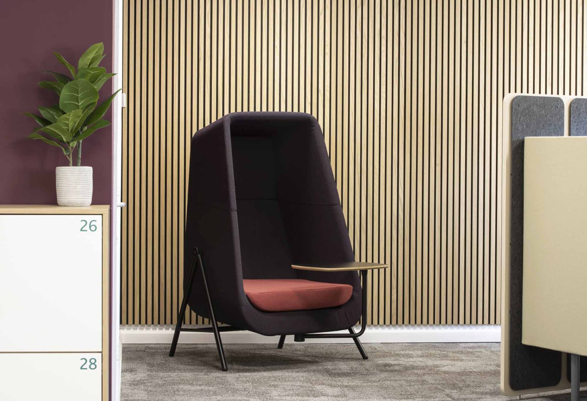 GIBBSONN-office-and-booths-pods-slide-image-4